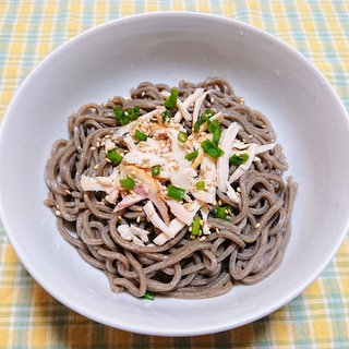 冷やしぶっかけサラダチキン蕎麦